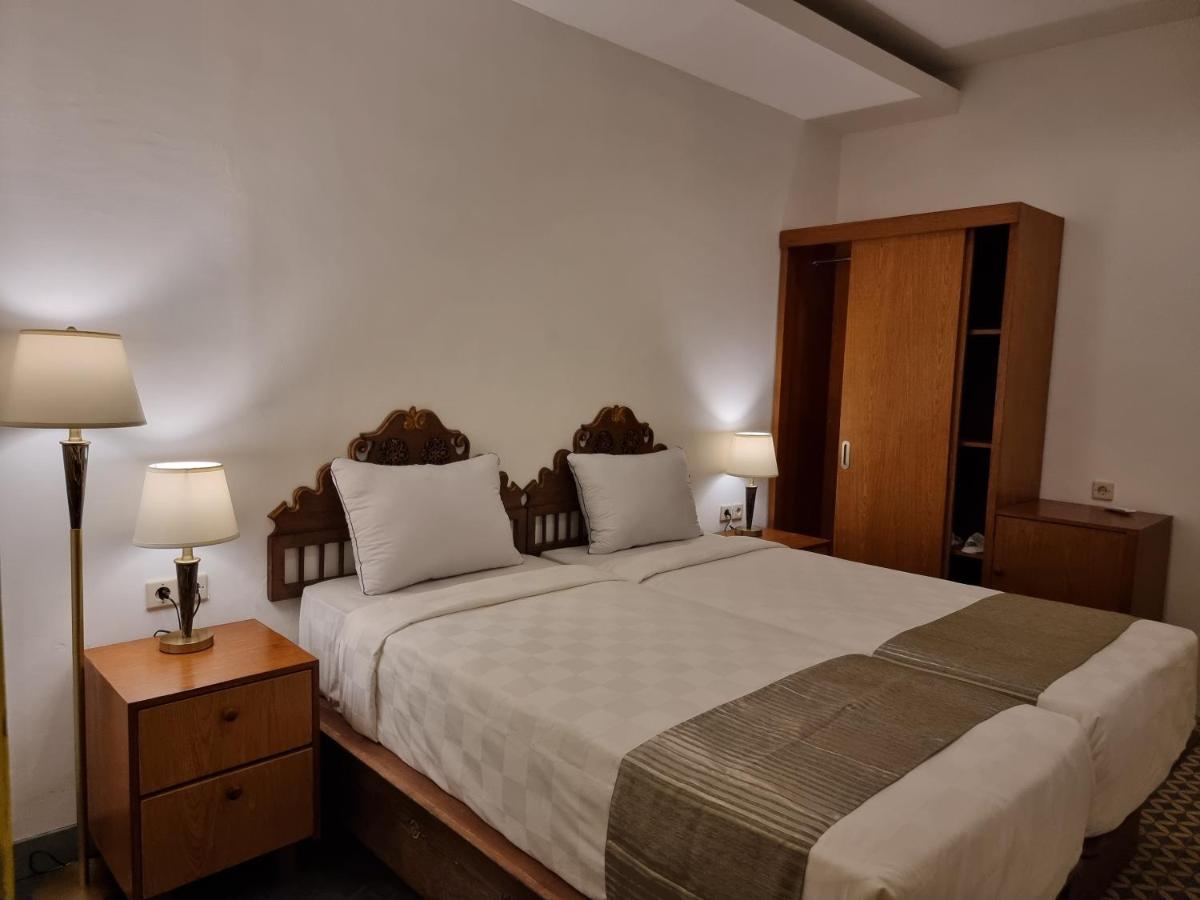 Attara Inn Сенггігі Екстер'єр фото