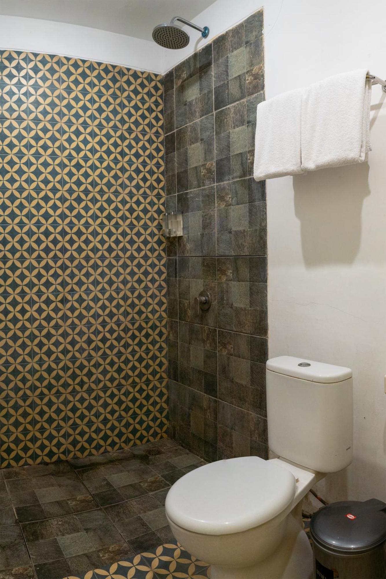 Attara Inn Сенггігі Екстер'єр фото